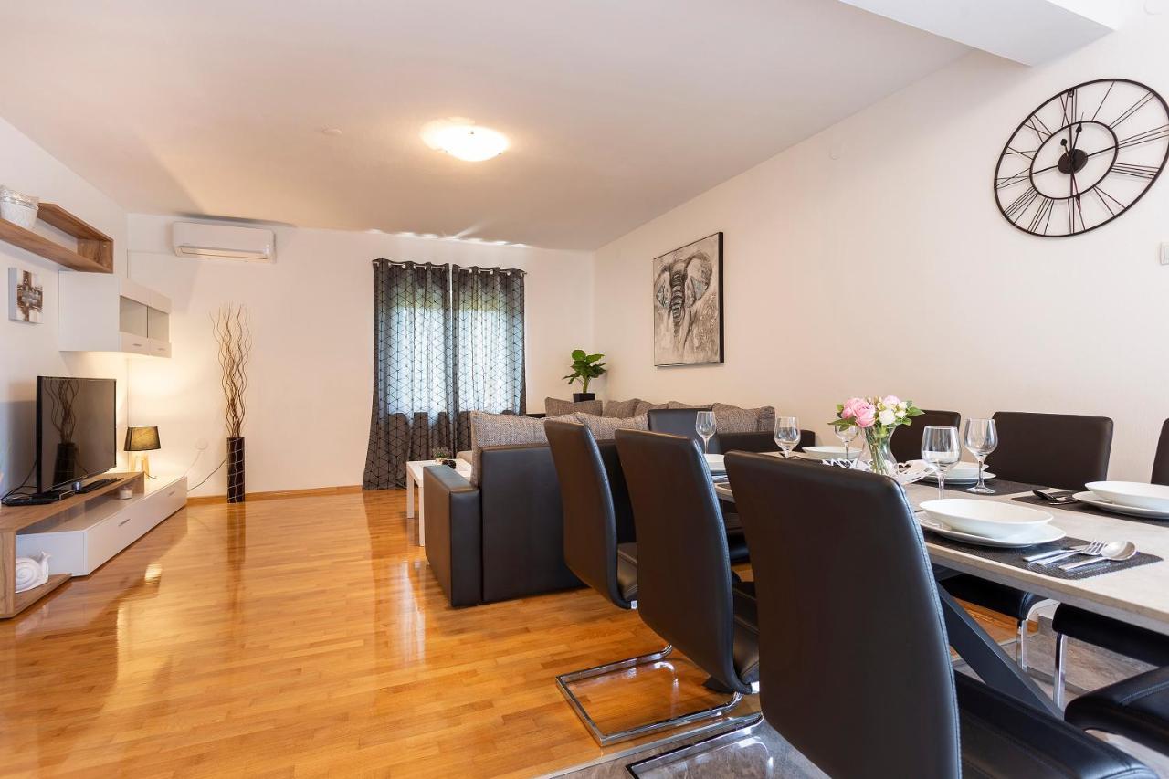 Apartmani Karoca 3 Pula Extérieur photo