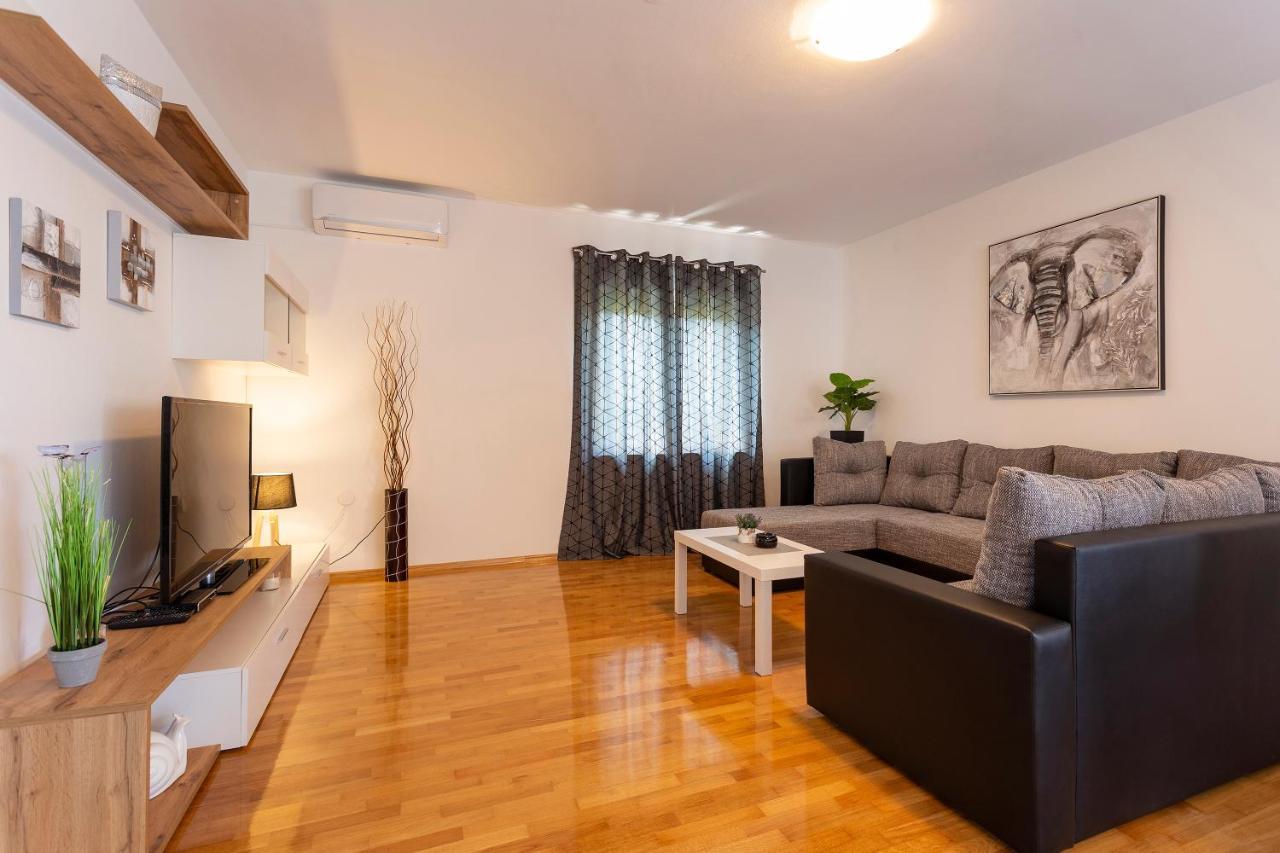 Apartmani Karoca 3 Pula Extérieur photo